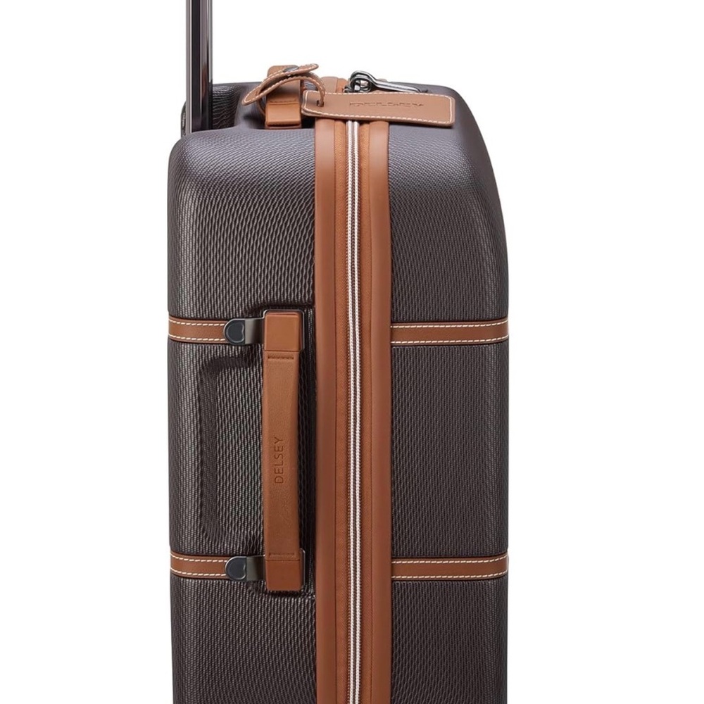 New Delsey Paris Carry On Luggage - Picture 9 of 12